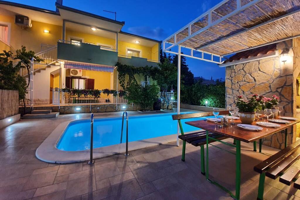 Beautiful Villa - Private Heated Pool, Parking, Bbq Near Split Solin Exterior foto