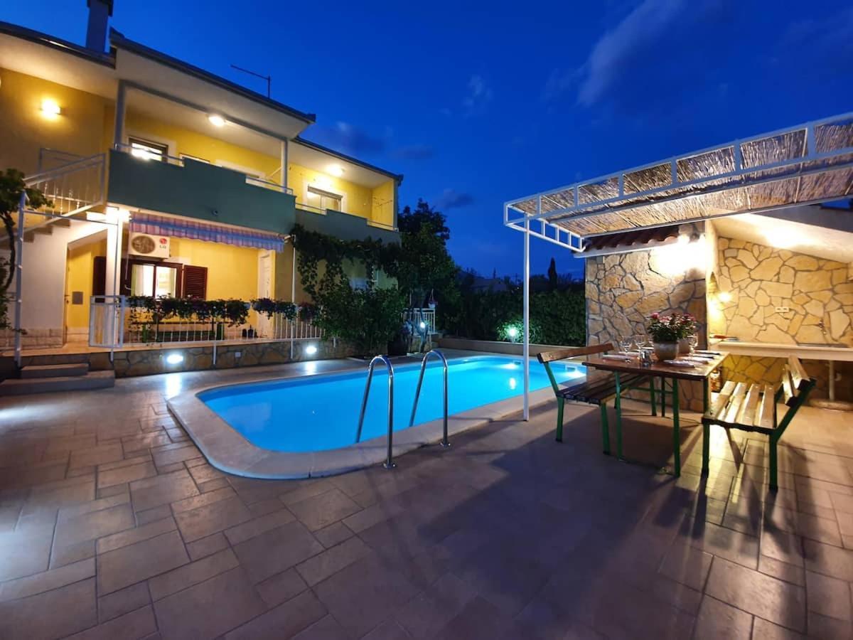 Beautiful Villa - Private Heated Pool, Parking, Bbq Near Split Solin Exterior foto